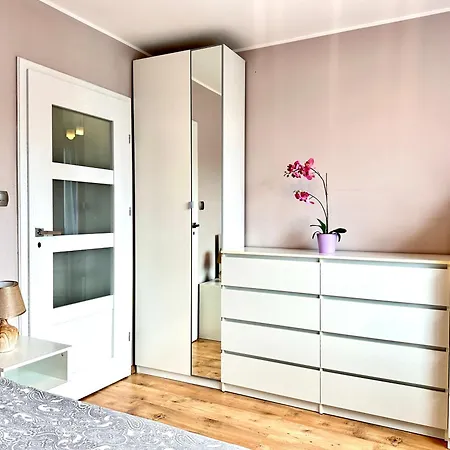 Mieszkanie 865 Z Balkonem & Parking